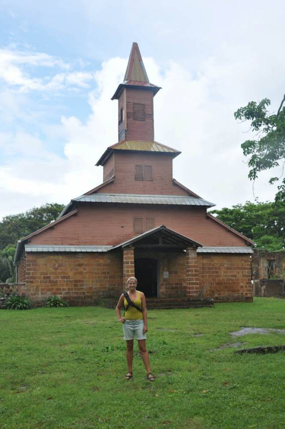 A única igreja nas Îles de Salut, na costa próxima à Kourou, na Guiana Francesa